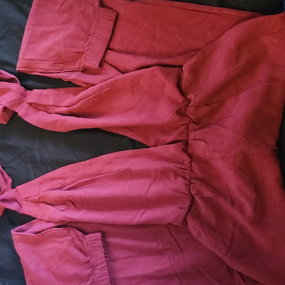 Size Medium Jumpsuit. BEAUTIFUL MUST HAVE
